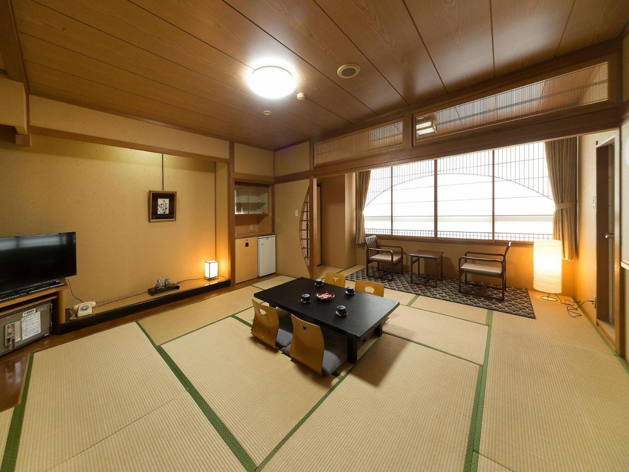 Готель Awara Onsen Hot Spring Koubou Gurabaatei Екстер'єр фото